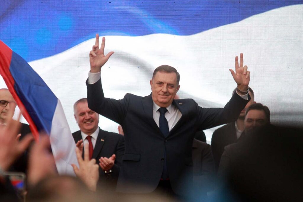 Danas ću u proceduru uputiti novi ustav RS