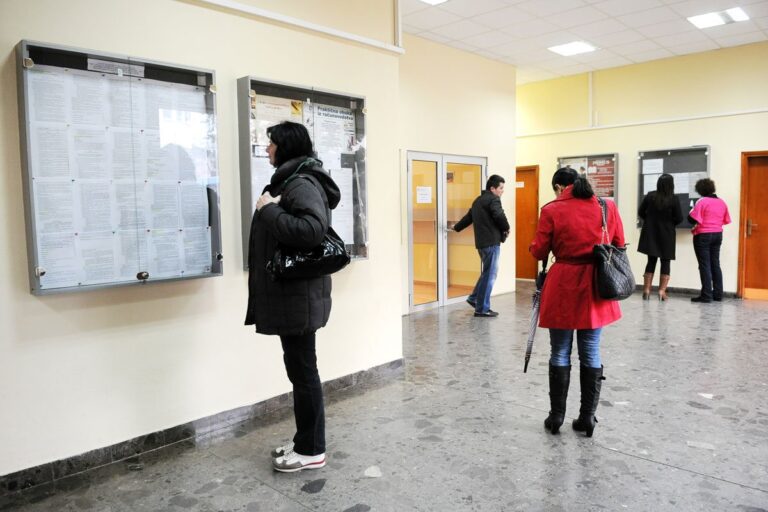 U Srpskoj na birou i doktori nauka, magistri i masteri