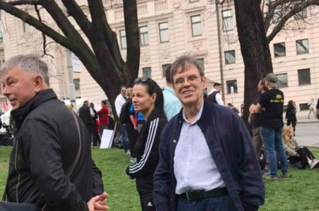 Vojislav Koštunica na protestu u Srbiji kostunica na protestima