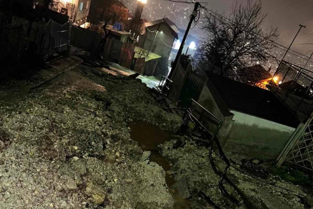 Bujica odnijela dio ulice