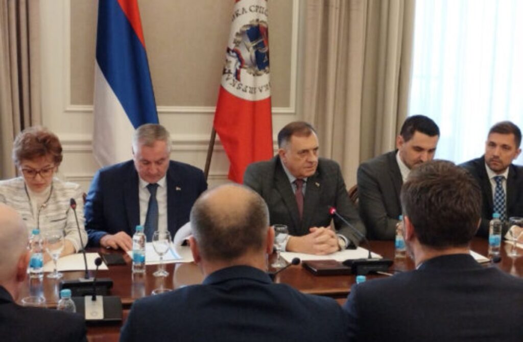 Slovenija neće uvesti planirane sankcije Dodiku