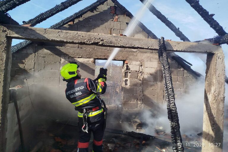 Banjaluka: Požar u kući i stanu