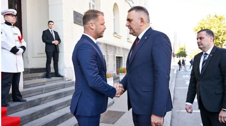 Duel Minić-Stanivuković danas?