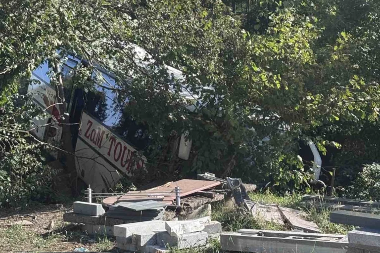 Autobus sletio s puta kod Prnjavora